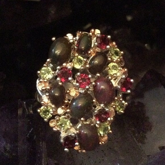 Spectacular Genuine Black Opals, Garnets & Peridot Ring - Picture 6 of 10